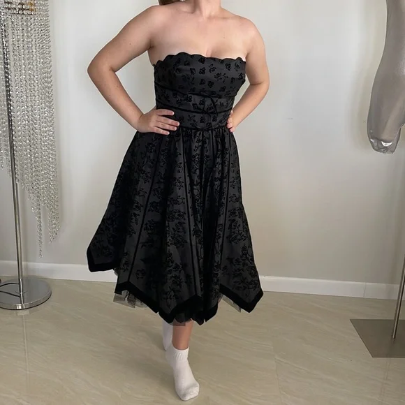 NWT! Betsy Johnson black dress size 8 fits S or size 6